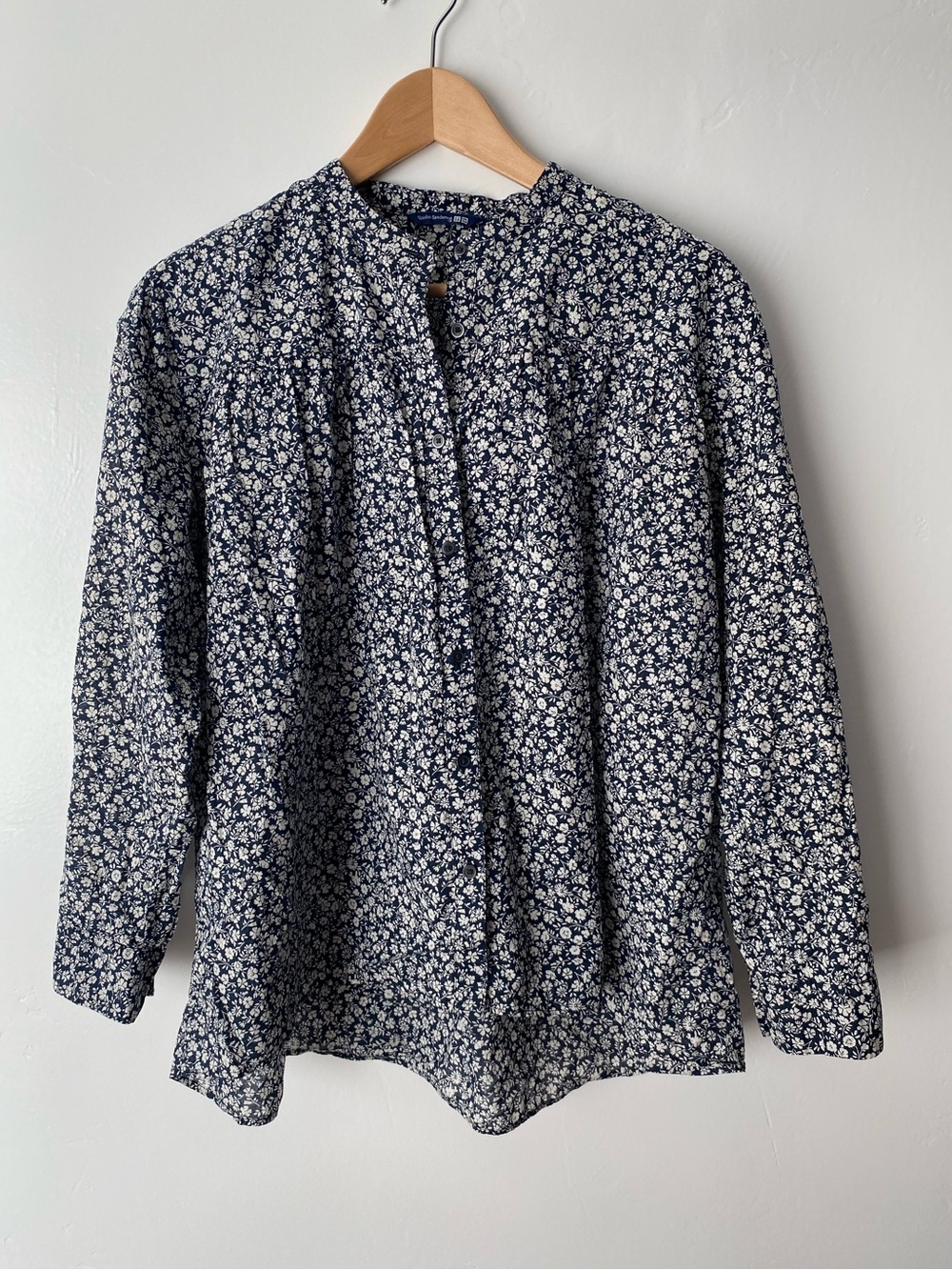 Uniqlo Studio Sanderson 100% Cotton Navy & White Floral Button Up Blouse Size XL
